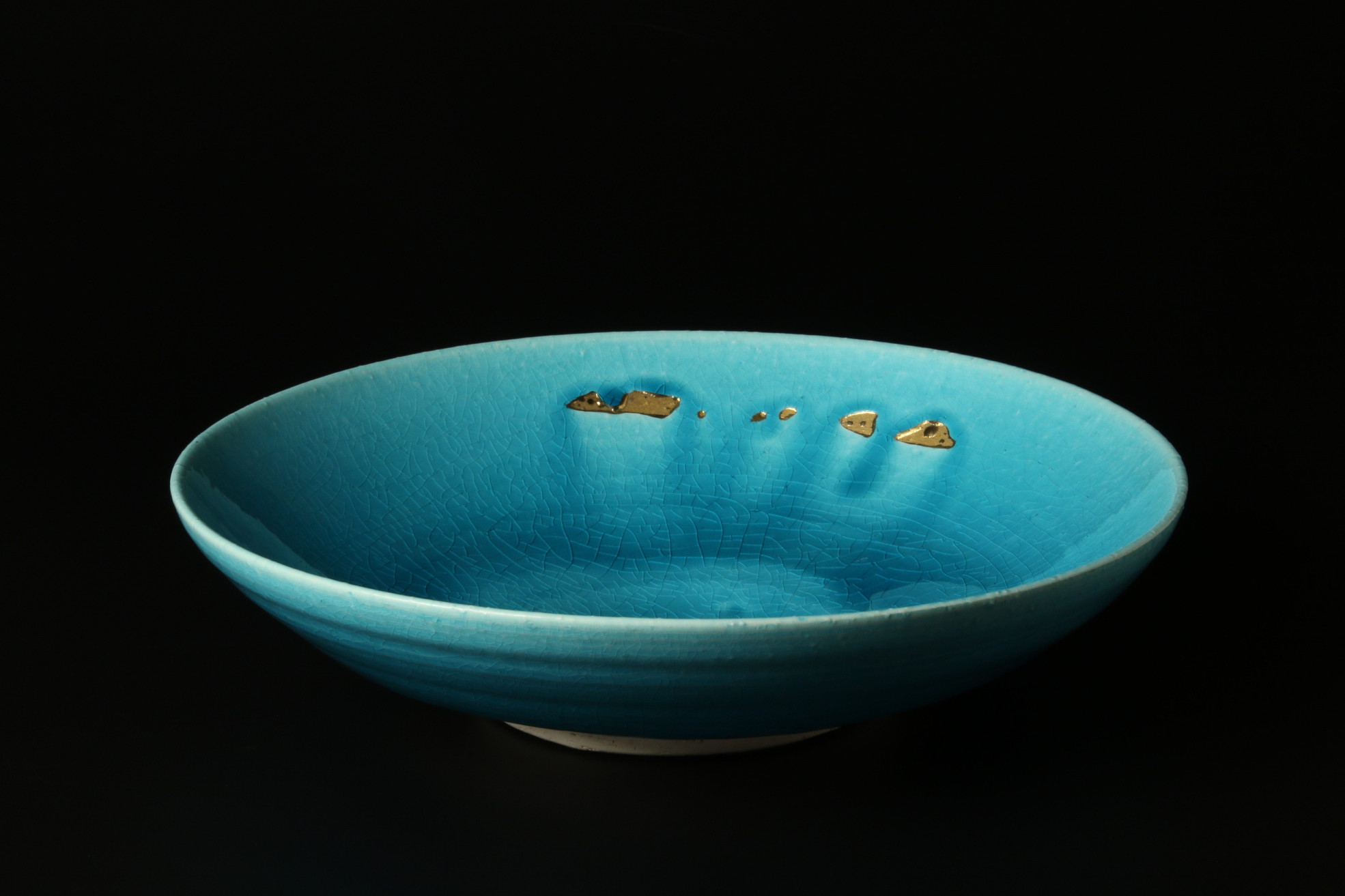 Photo of Turquoise blue plate